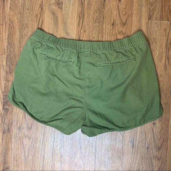 Pull-On Shorts - Picture 3 of 9